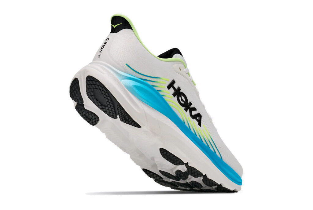 Hoka News 6 A26 hoka 1176572FLCK 4 P
