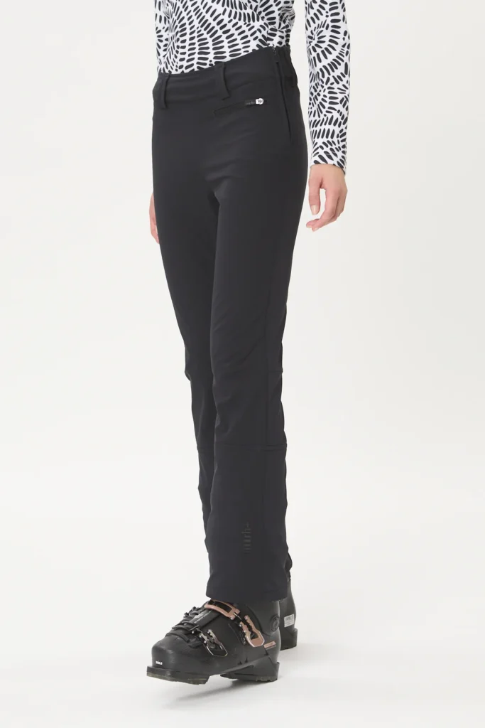Guida alle taglie Liepa è alta 181cm e indossa una taglia S rh+ The Look of Sport Logic II Soft Shell W Pants