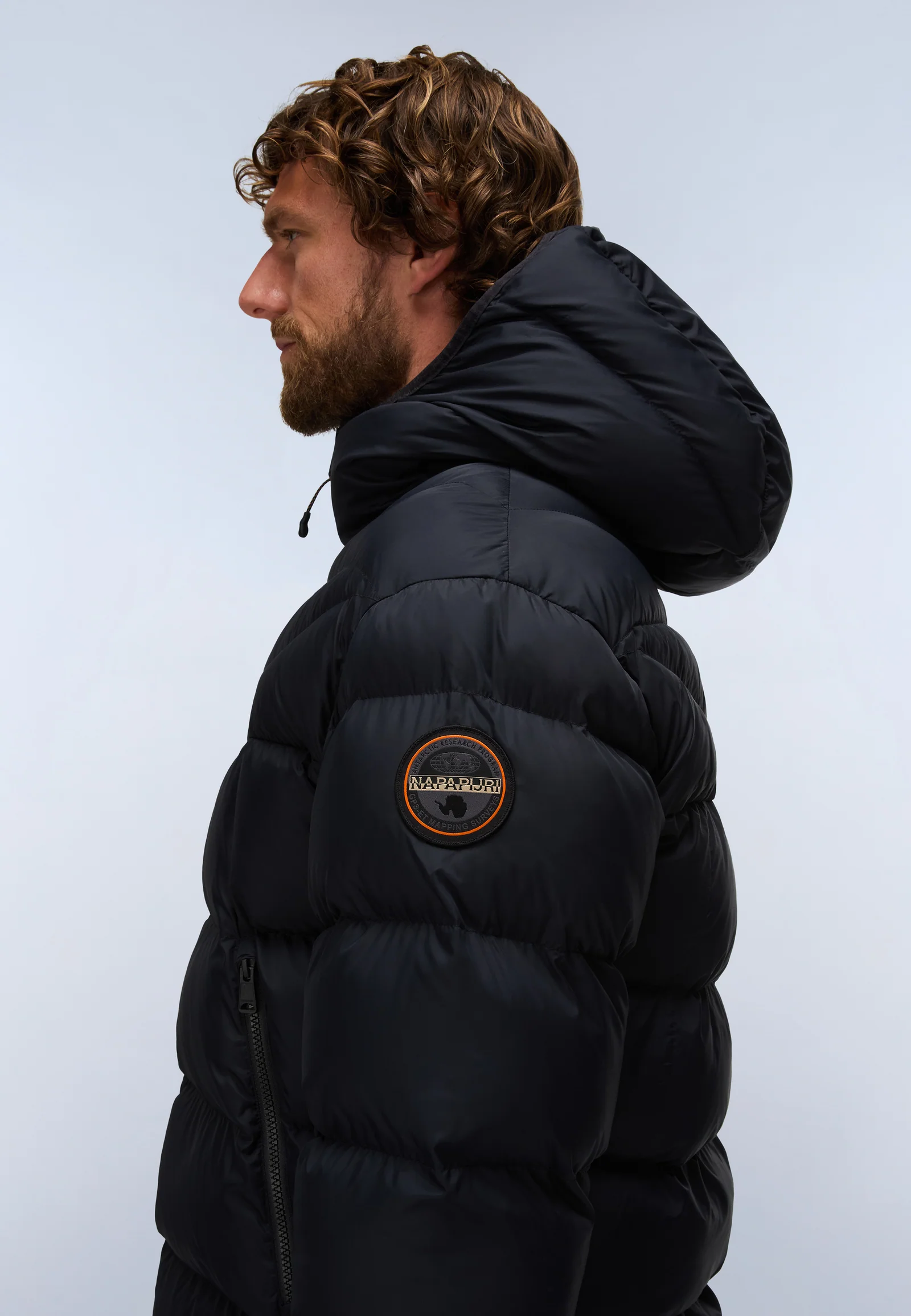 Piumino con Cappuccio Napapijri Molveno uomo nero (NMHN) 5 Piumino con Cappuccio Napapijri Molveno uomo nero (NMHN) - immagine 5
