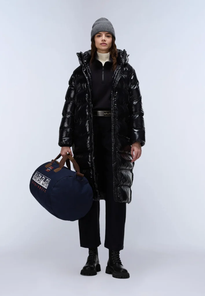 Piumino lungo Napapijri Glane donna colore nero lucido (NPGNE)Piumino lungo Napapijri Glane donna colore nero lucido (NPGNE)